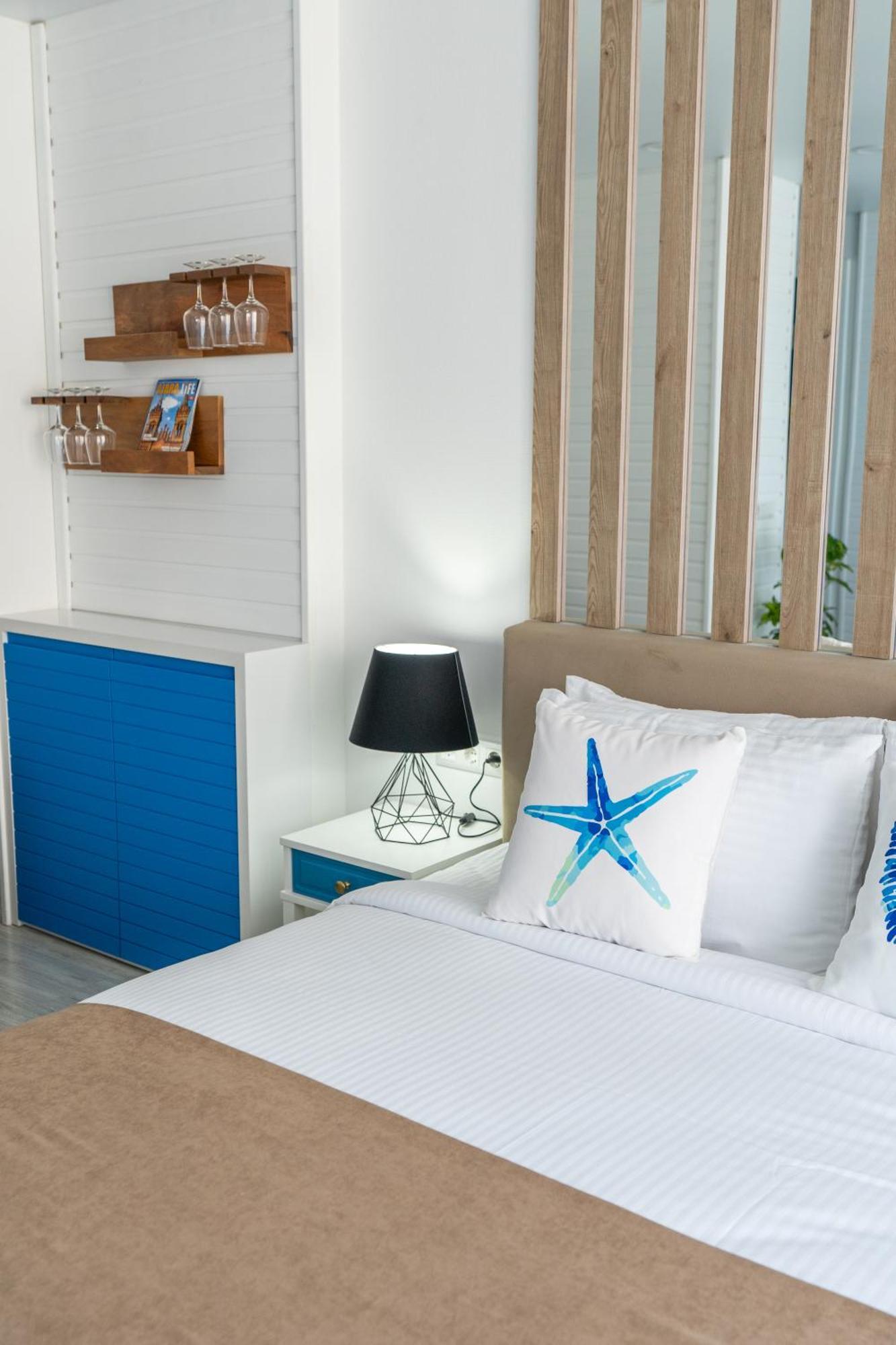 Seagull Beachfront Boutique Hotel Batumi Ruang foto